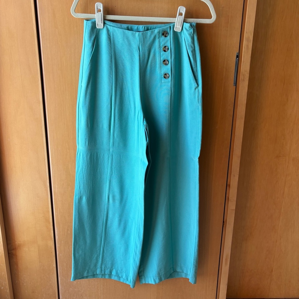 Veto Moda Wide-Leg Button Pants